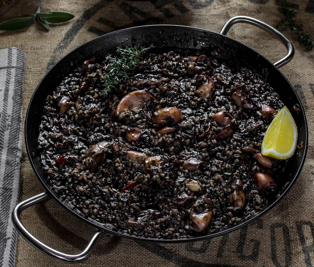 arros-negre-arroz-negro-valencia-gastronomia-wiber