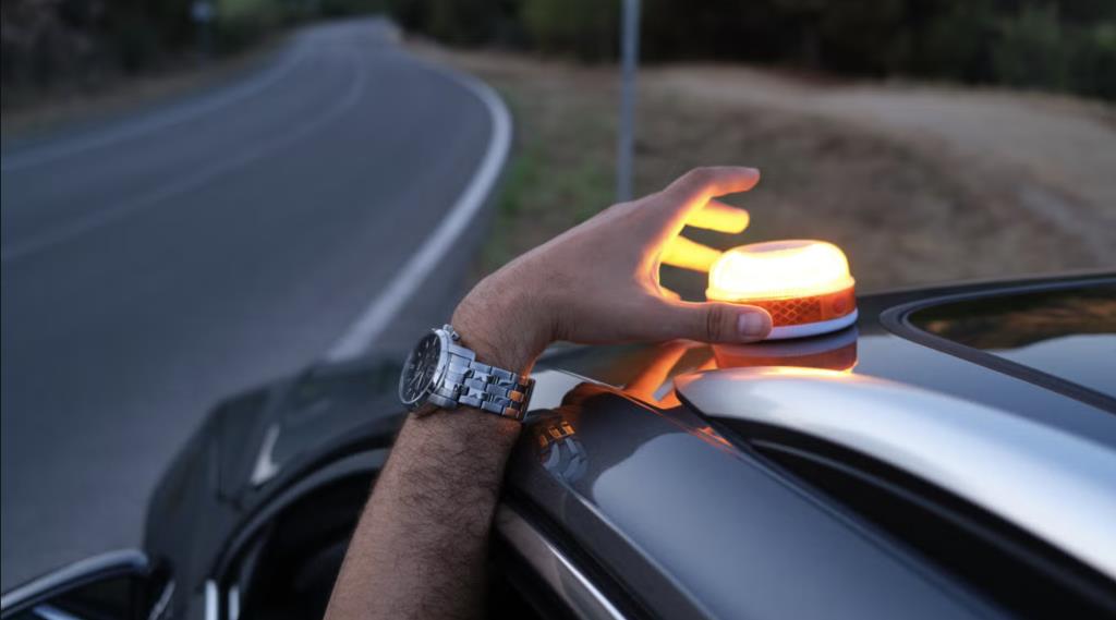 baliza-luminosa-dgt-coches-alquiler