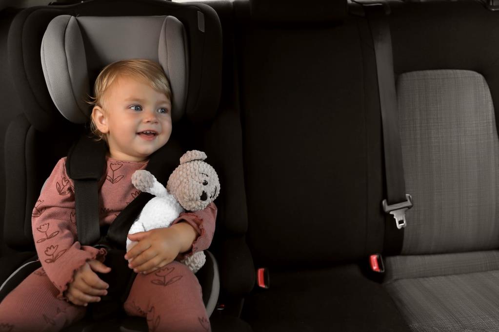 noleggio-auto-con-seggiolino-bambini-spagna