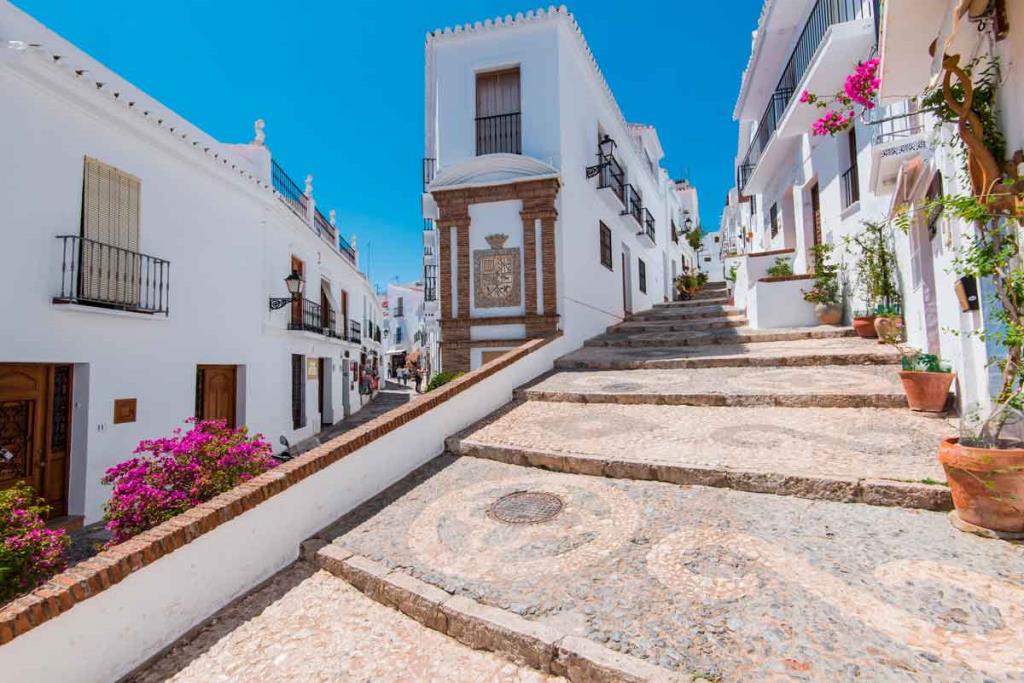 pueblos-malaga-frigiliana