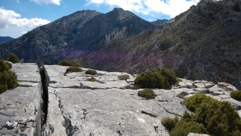 tajo_de_la_caina-parque-natural-sierra-nevada