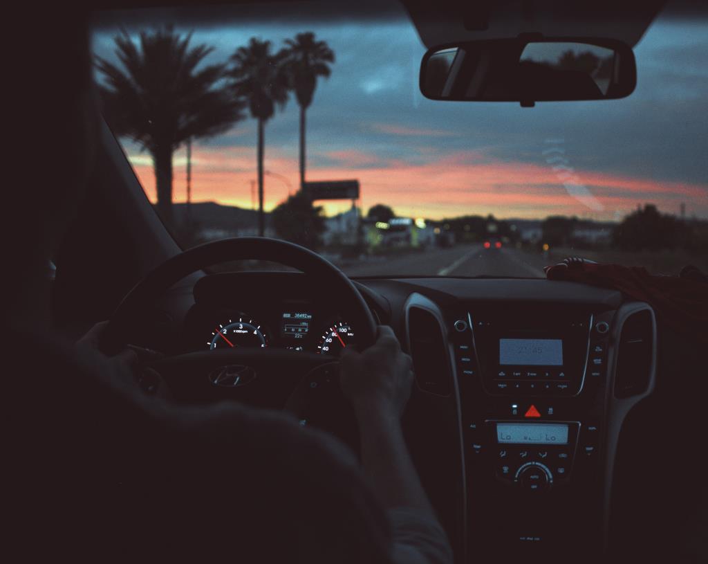 9-tips-for-night-driving